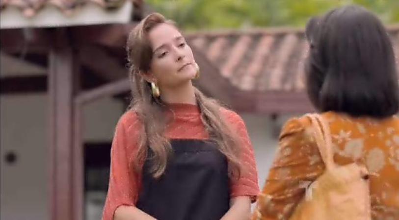 Patricia enfrenta a la mamá del amiguito y la amenaza diciéndole que "quienes no son sus amigos pasan a la lista de sus enemigos".