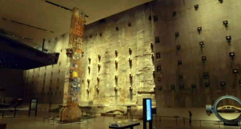 Presentan el museo de la Memoria, que rinde tributo a las víctimas de los atentados del 11 de septiembre de 2001. El mismo está ubicado en el sótano de lo que fuera el World Trade Center 1, en Nueva York.