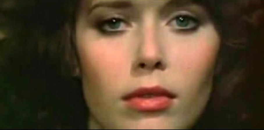 Sylvia Kristel tenía 22 años cuando protagonizó "Emmanuelle", una de las películas de mayor éxito producida en el cine francés.