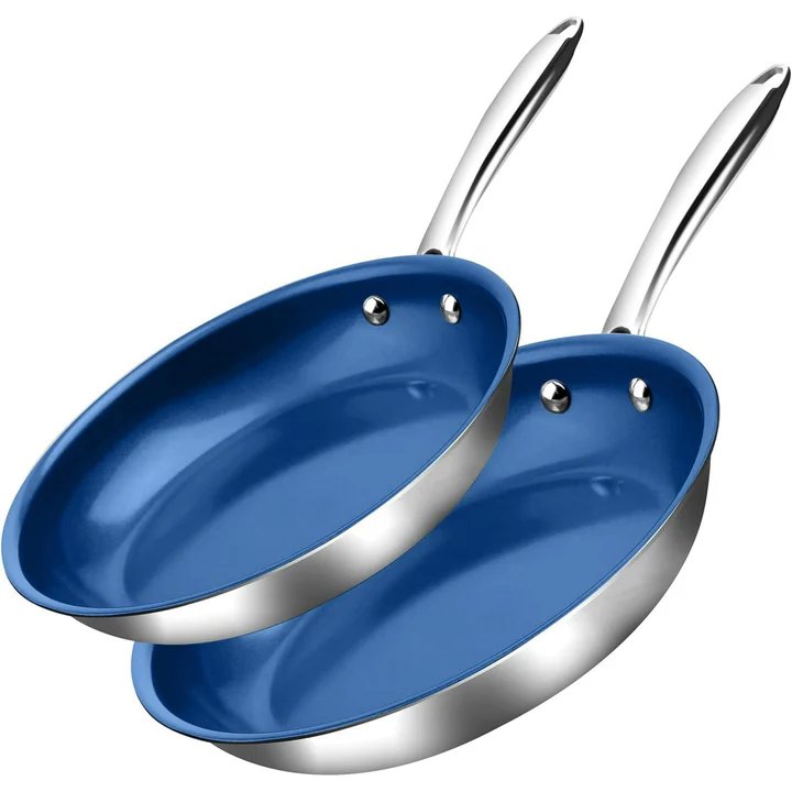 Foto de un juego de dos sartenes para saltear