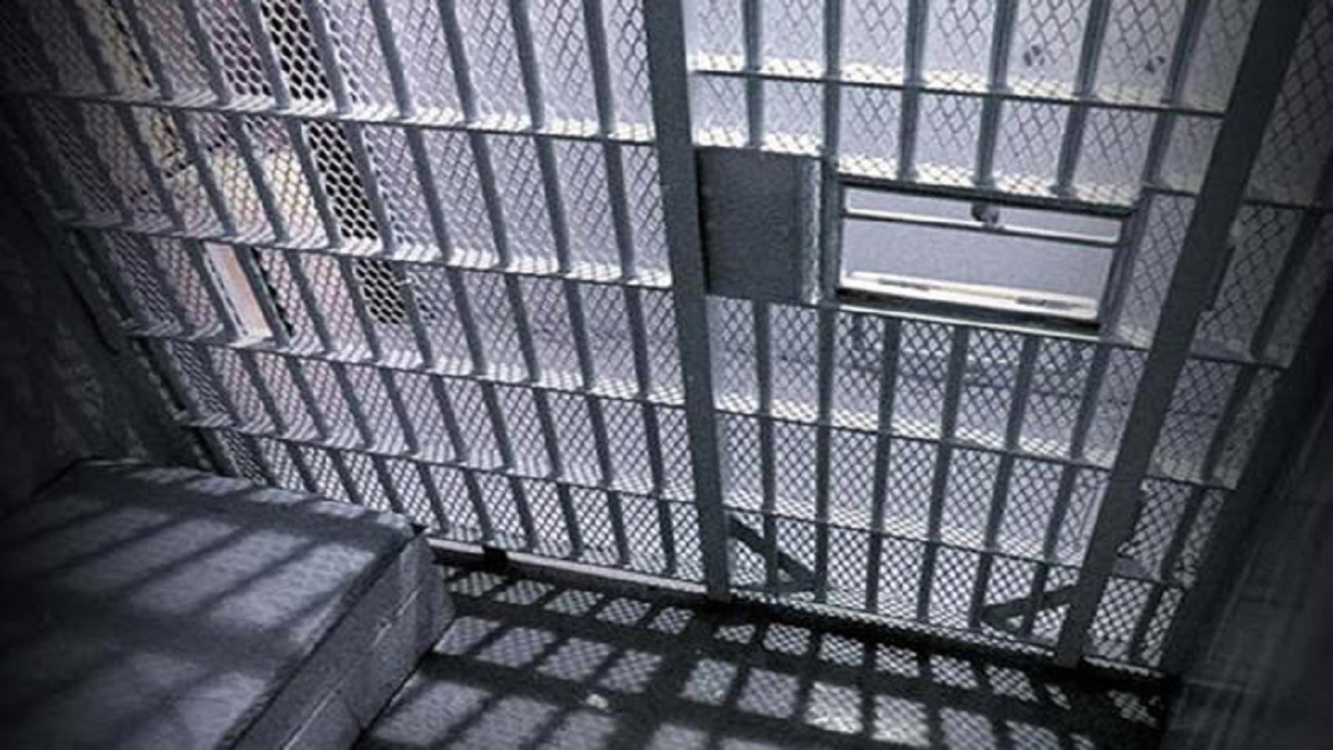 DA’s Office: New York Corrections Officer Arrested for Bringing Drug-Coated Bible to Jail