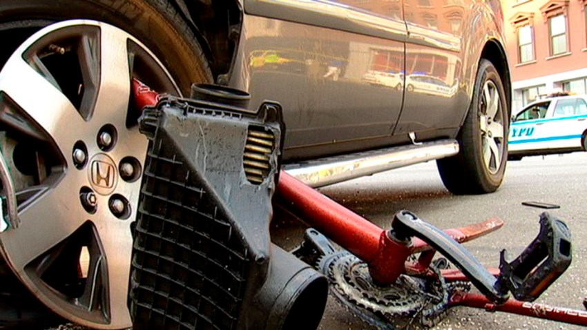 TLMD-choque-en-brooklyn-ciclista-muere