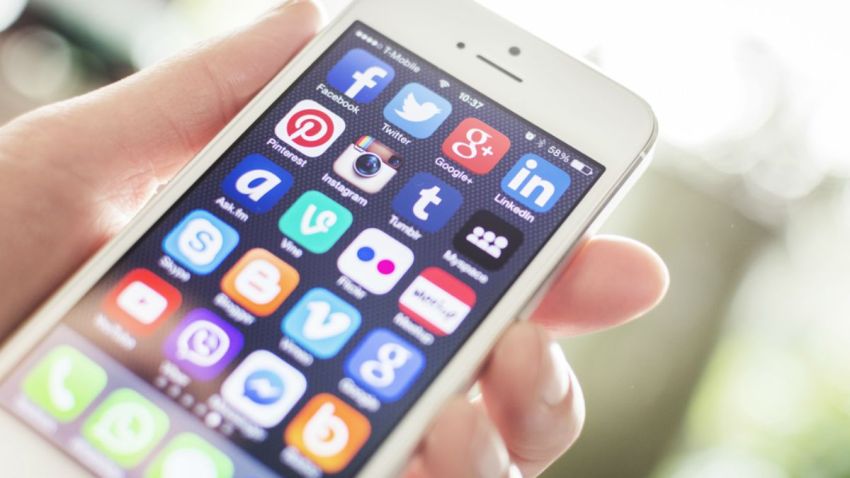 TLMD-generica-iphone-ios-celular-telefono-apps-shutterstock_175661042