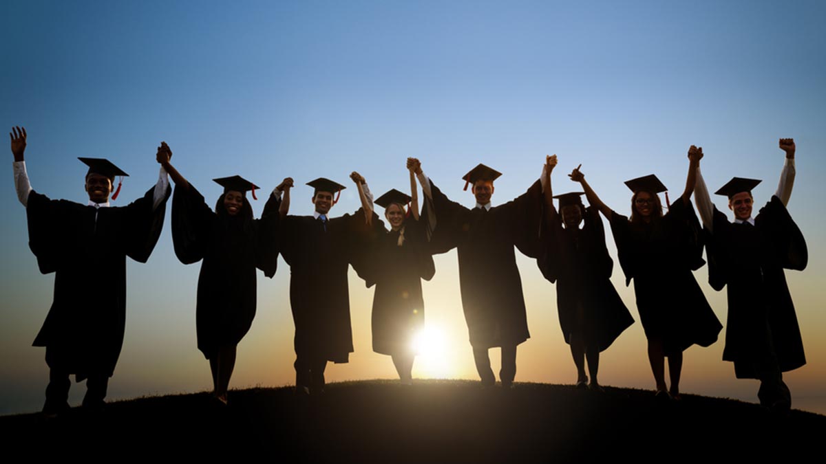 NYC tendrá ceremonia de graduación virtual para estudiantes de último ...