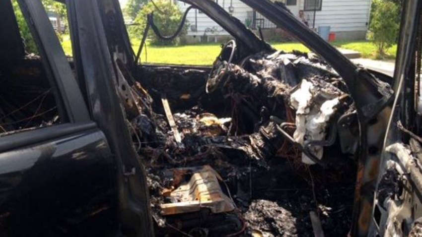 TLMD-incendio-de-autos-long-island-st
