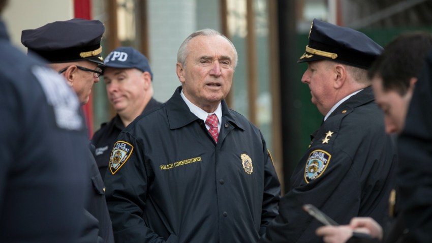 TLMD-nueva-york-bratton-comisionado-policia-de-NYC-GettyImages-498270282