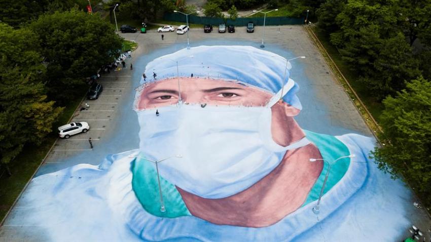 TLMD-obra-homenaje-a-victimas-covid-19-nyc-queens