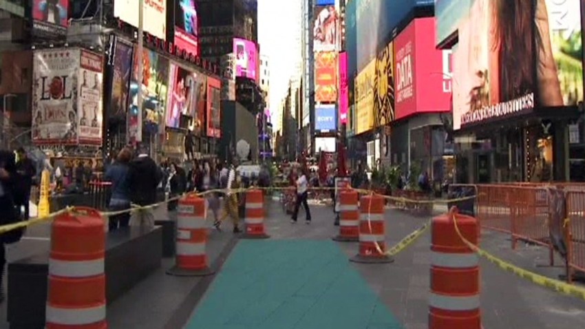 TLMD-personajes-times-square-st-st