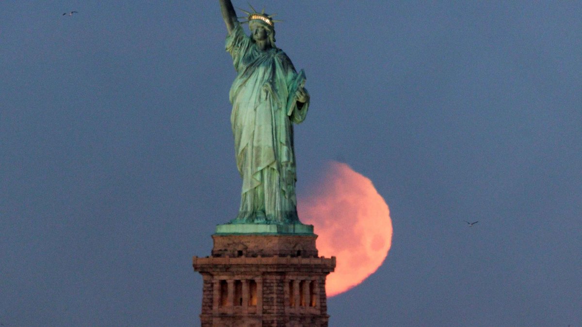 Locate the Best Place to See the “Flower Moon” Eclipse – NBC New York (47)