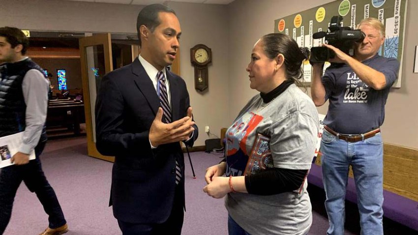 efe-julian-castro-telemundo-inmigrante