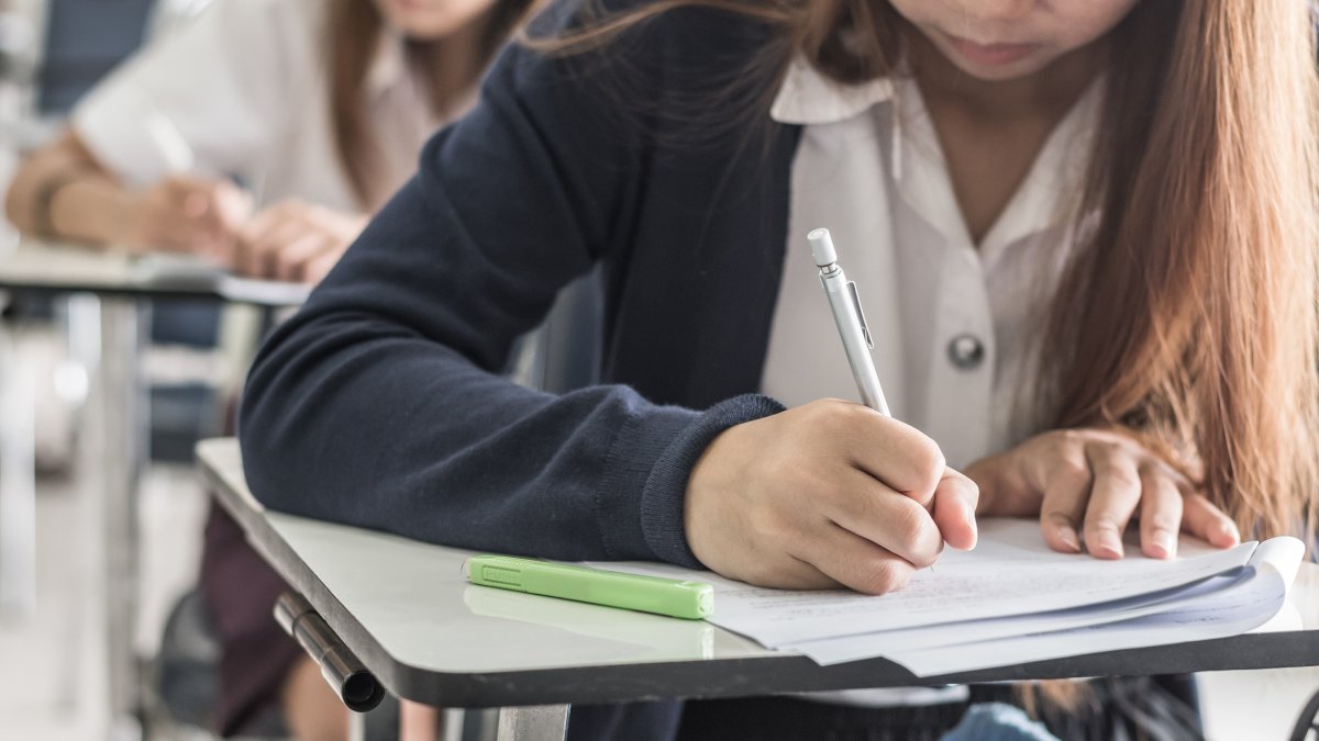 New York City Schools to Eliminate Controversial Classes for “Gifted and Talented” Students – Telemundo New York (47)