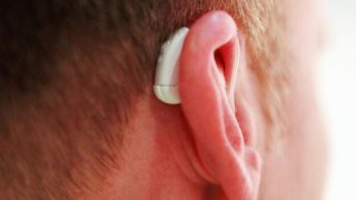 hearing-aid-143713695