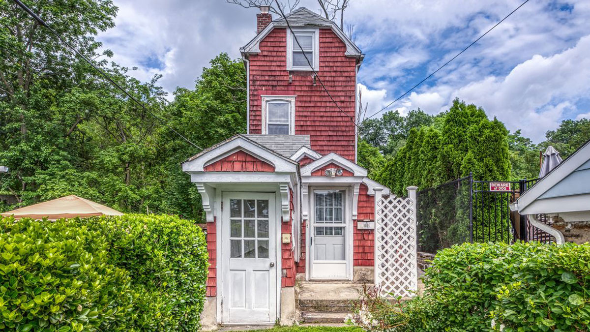 Curiosa Y Legendaria “mini-casa” A La Venta En Nueva York – Telemundo ...