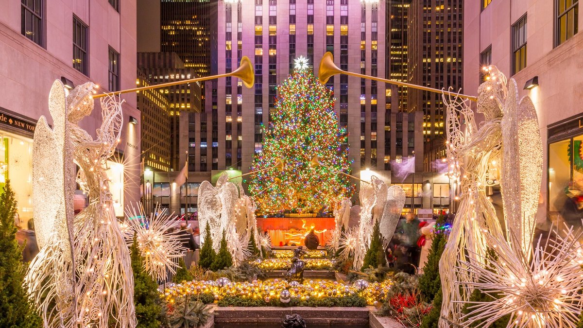 Detalles finales previo a la gran ceremonia de iluminación Telemundo