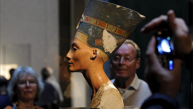 tlmd_nefertiti_busto_efe