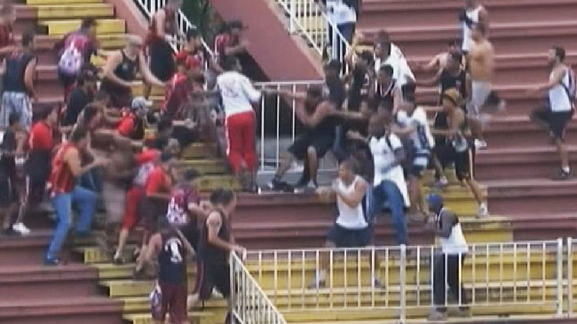 tlmd_pelea_futbol