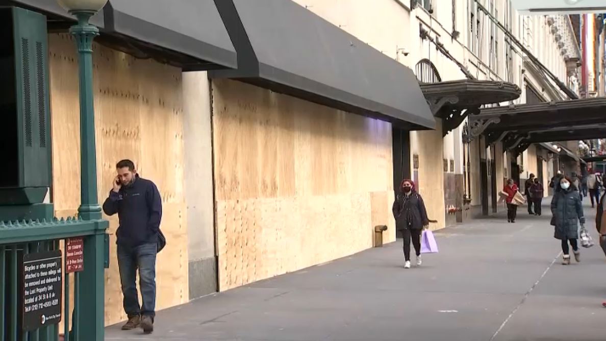 NYC businesses brace for possible looting after elections – Telemundo New York (47)