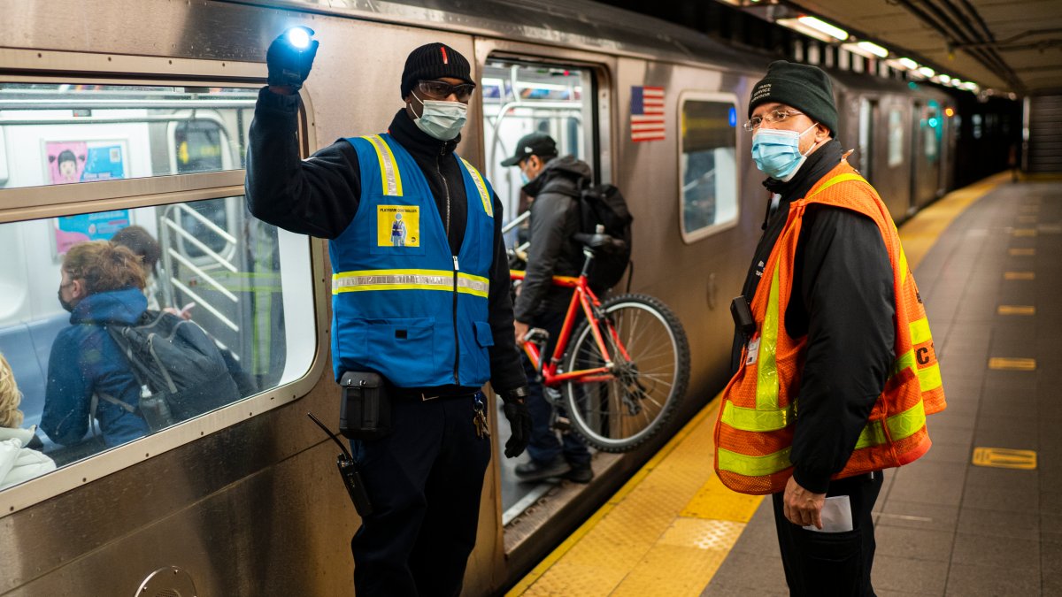 Not wearing masks on NY public transport will affect your pocket: MTA reinforces fines