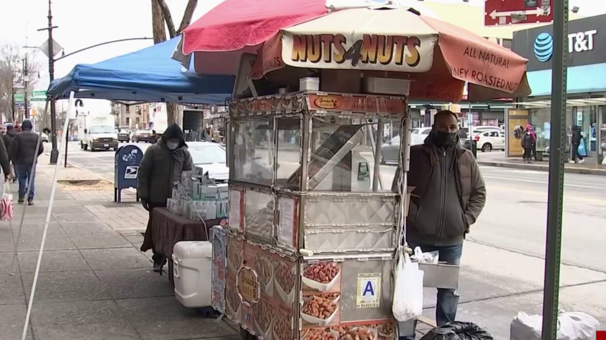 La pandemia impacta las ventas de los vendedores ambulantes en NYC