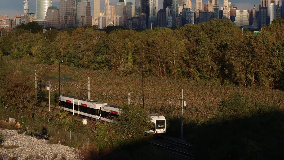 NJ Transit Adjusts Hudson-Bergen Light Rail Service for Jersey City’s 4th of July Celebration – NBC New York