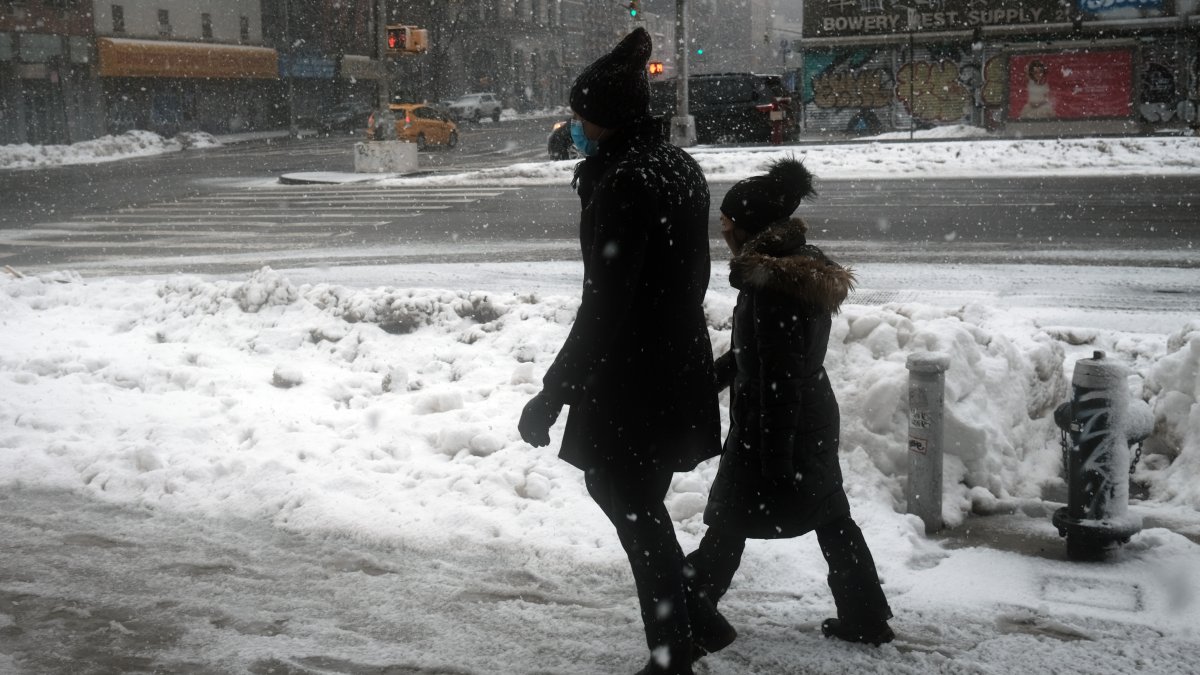 Snowflakes or an intense storm?  NY, NJ, CT in the Crosshairs of Possible Heavy Snowfall – NBC New York (47)