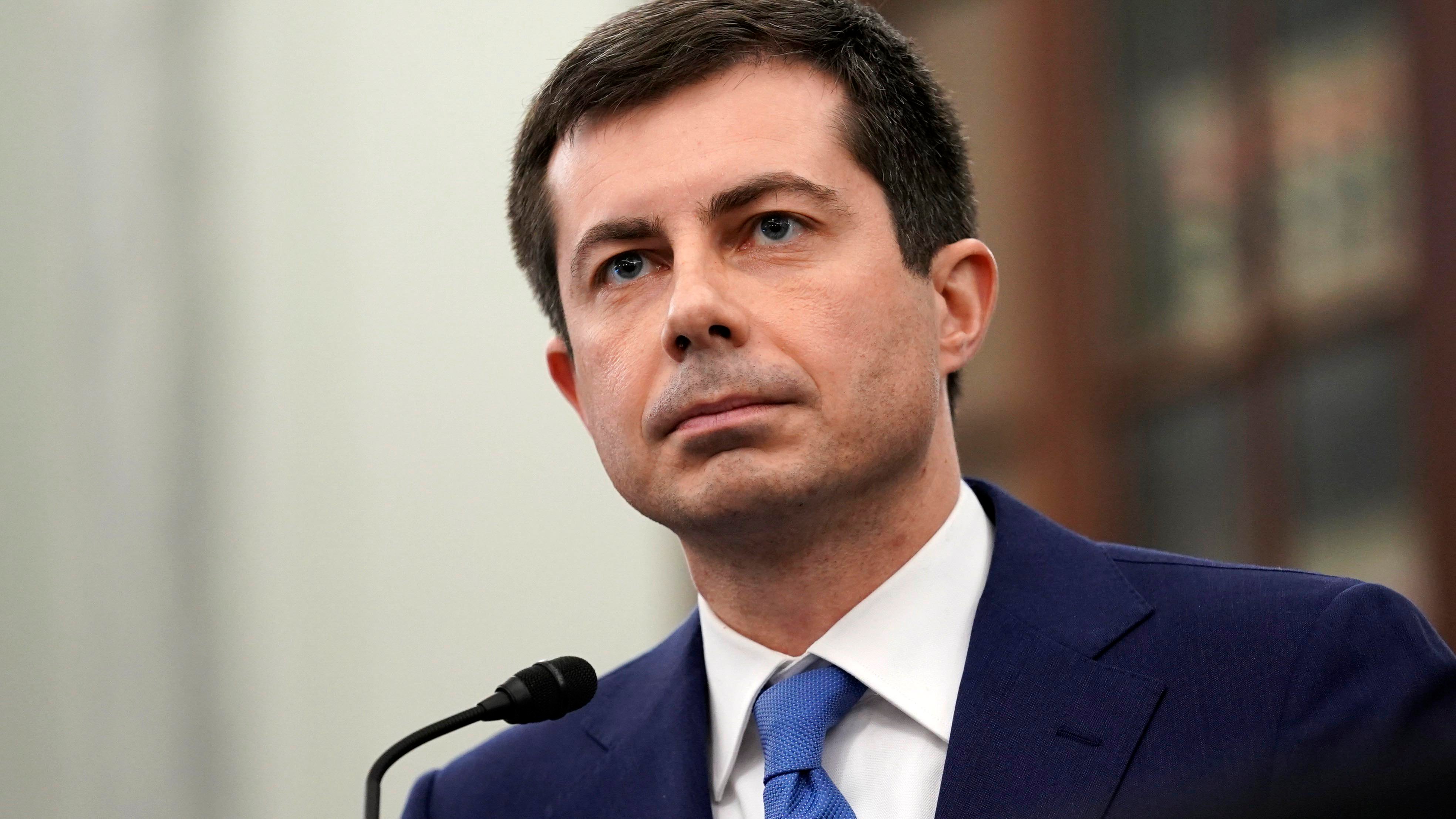 Pete Buttigieg, primera persona gay en el gabinete de Estados Unidos – Telemundo Washington DC (44)