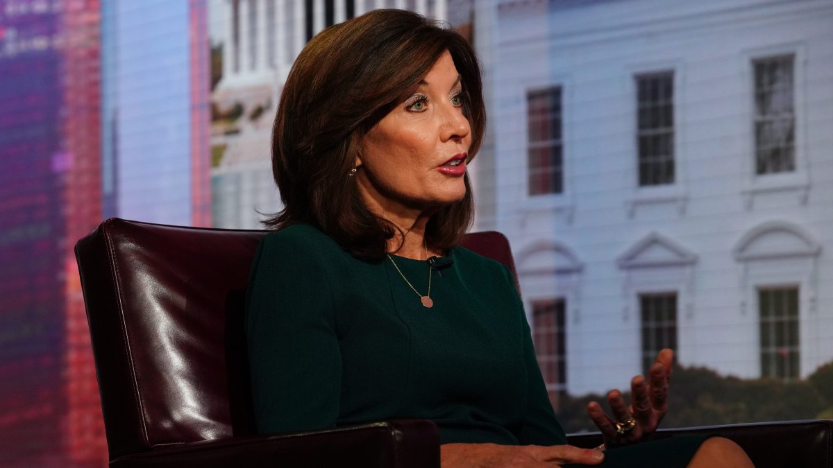¿Cuáles son los mayores desafíos que enfrenta Kathy Hochul como gobernadora de Nueva York? - Vimarsana News