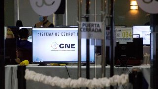 El plazo para presentar impugnaciones venció el pasado día 26 y a partir de entonces el Consejo Nacional Electoral (CNE) de Honduras tiene unos diez días para responder, mientras que para dar a conocer los resultados oficiales tiene como plazo hasta el 13 de abril. EFE/Gustavo Amador/Archivo