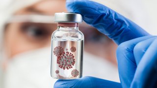 shutterstock-foto-laboratorio-cepa-coronavirus.