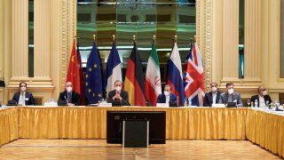 La reunión entre las cinco potencias mundiales se realiza en Viena, Austria.