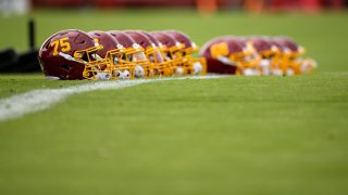 Cascos del equipo de fútbol americano de Washington