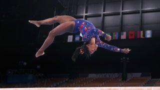 simone biles tokyo olympics balance beam