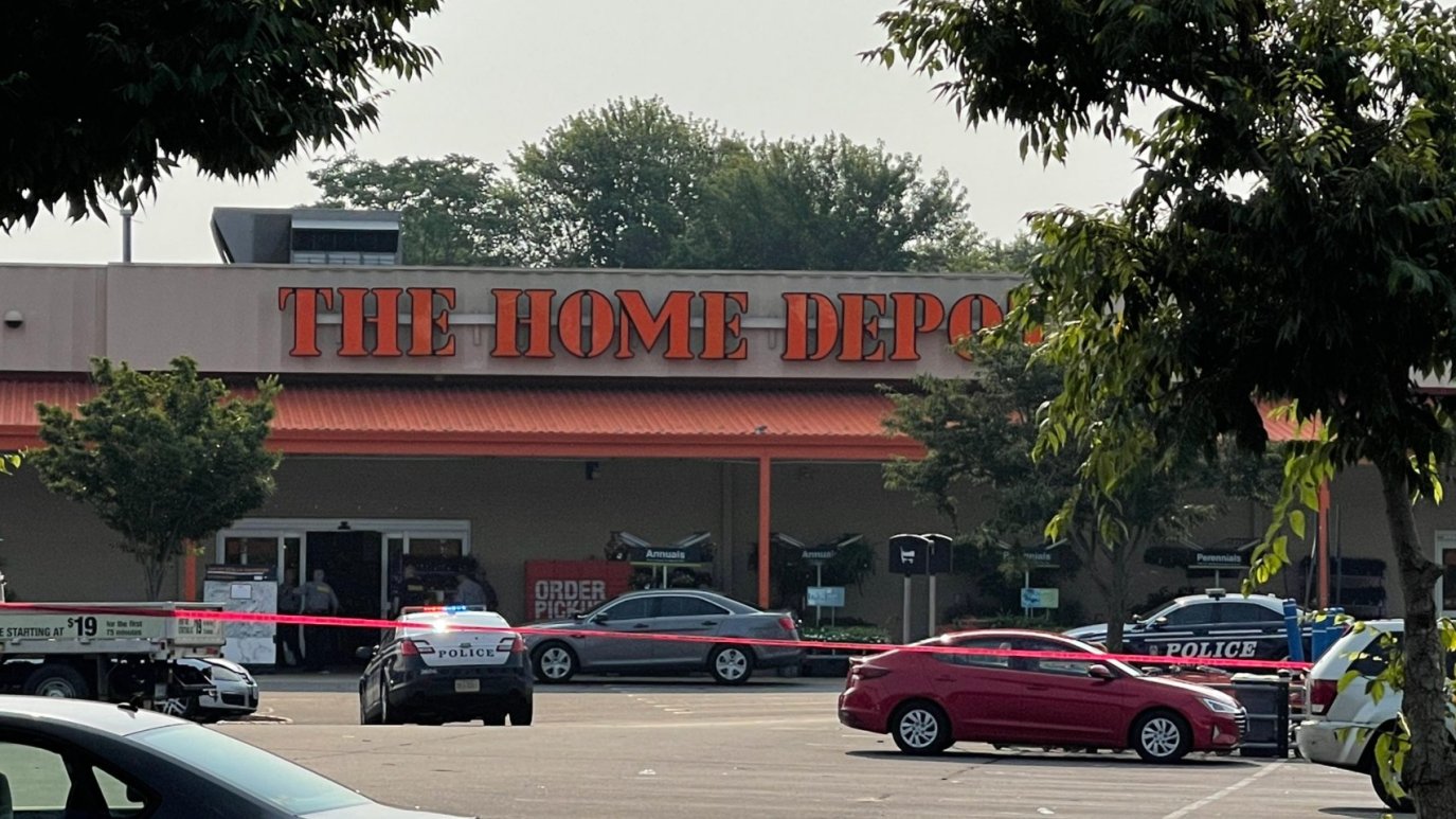 En Virginia: evacuan tienda de Home Depot por hombre armado con