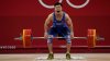 Con 37 años: se convierte en el hombre más viejo en ganar el oro olímpico en levantamiento de pesas