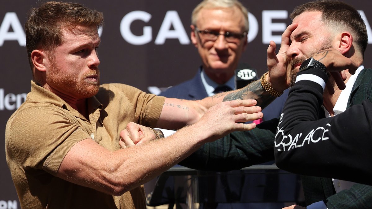 "Canelo" Álvarez y Caleb Plant se pelean en plena conferencia de prensa – Telemundo New York (47) - Vimarsana News