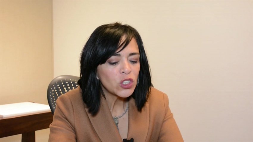 Las mujeres son clave en el narcotráfico: escritora Anabel Hernández