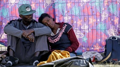 Migrantes reaccionan al fin del “Permanecer en México”