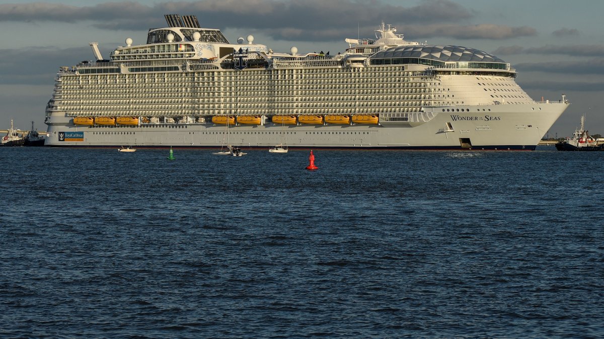 Demandan a Royal Caribbean por cámaras ocultas Telemundo Washington