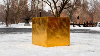 Exhiben pieza de oro puro de 24 quilates de $11.7 millones en Central Park