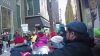 Vendedores ambulantes piden a la gobernadora de NY licencias para poder trabajar