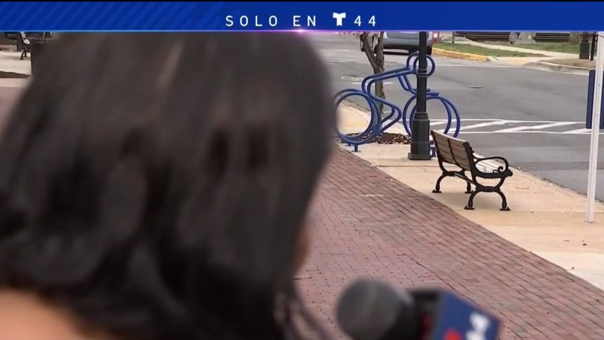 “No es justo”: Mujer denuncia robo en parada de autobús en Riverdale