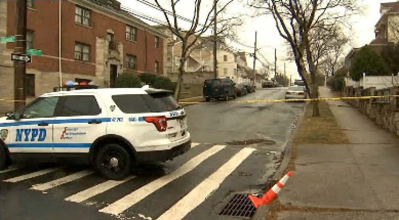 Woman, 6-Year-Old Girl Found Dead Inside Bronx Apartment – ​​NBC New York