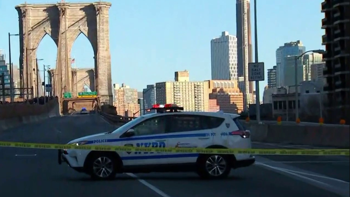 Part of Brooklyn Bridge Closed Due to Vehicle Accident – ​​NBC New York