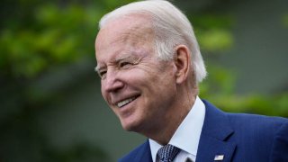 El presidente de Estados Unidos, Joe Biden, habla en el Rose Garden de la Casa Blanca el 13 de mayo de 2022 en Washington, DC.