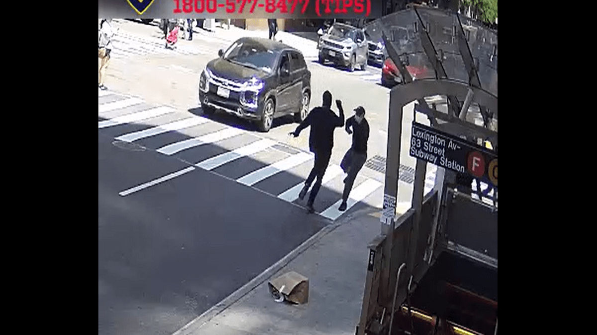 Suspect Stabs Man Multiple Times in Broad Daylight in Manhattan – NBC New York