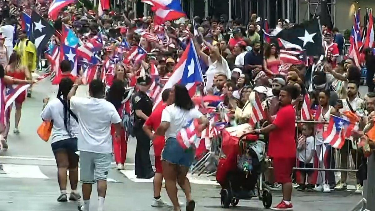 Boricuas se apoderan de la 5ta Avenida de Nueva York en el gran retorno