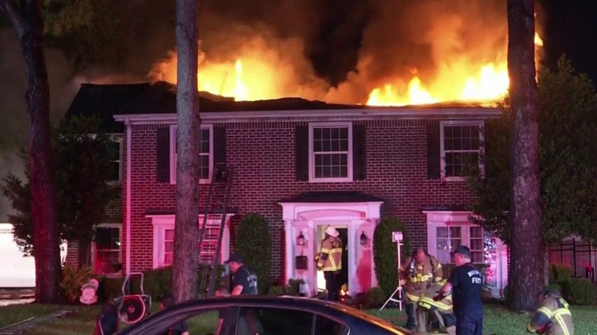 Familia logra escapar de voraz incendio en West Houston