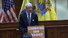 Murphy firma nueva legislación de seguridad de armas de fuego para Nueva Jersey
