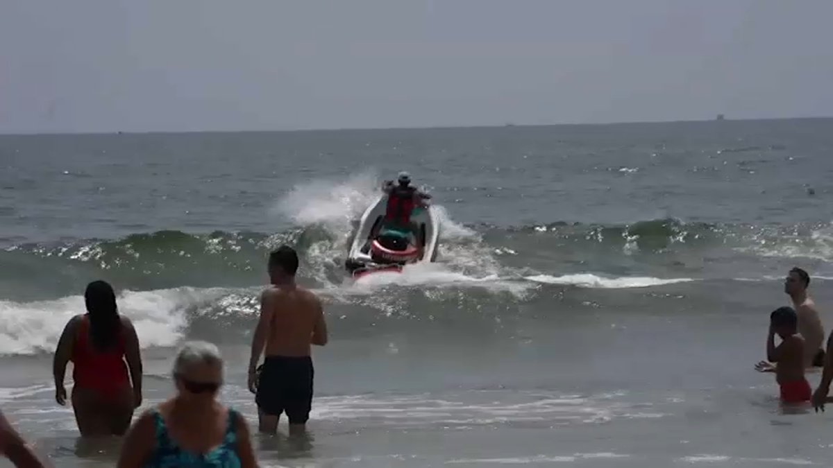 Sharks Cause NY Beach Closures Amid Heat – NBC4 New York