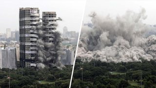 Las torres gemelas demolidas cerca de Nueva Delhi en pleno proceso de implosión.